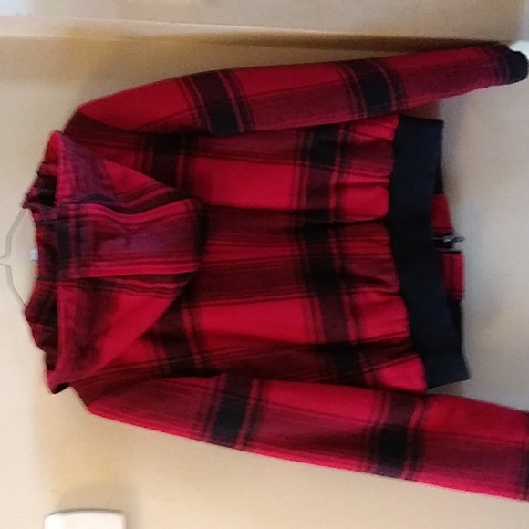 Red and black plaid hooded jacket zips up the front - Picture 5 of 6